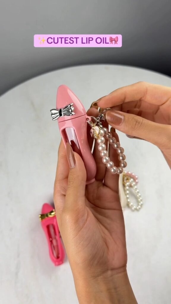Cutest Bow-Charm Lip Oil | Glossy Tinted Lip Oil with Pearl Keychain | Travel-Friendly Mini Lip Care - Photo 5